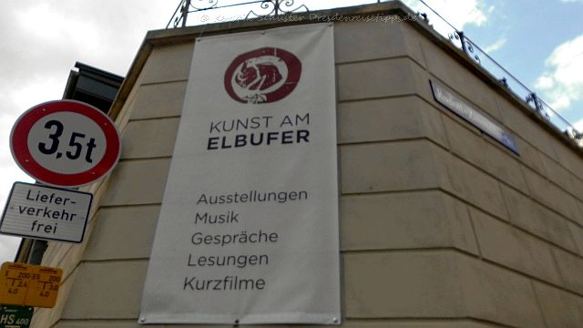 Kunst am Elbufer Dresden