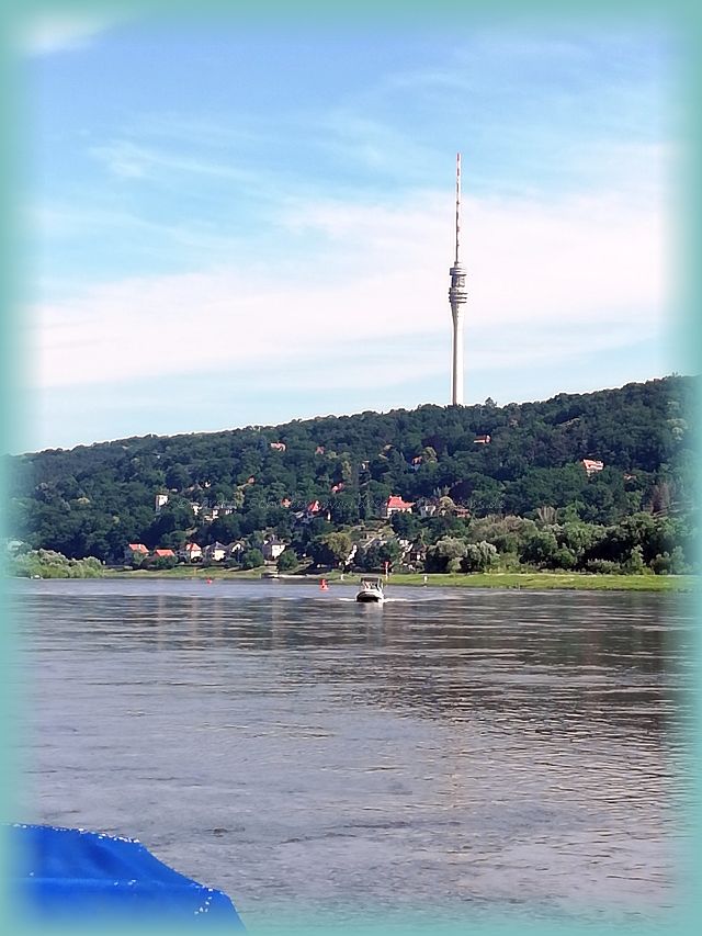 Elbe Bootsfahrt Dresden mit dem Gummiboot