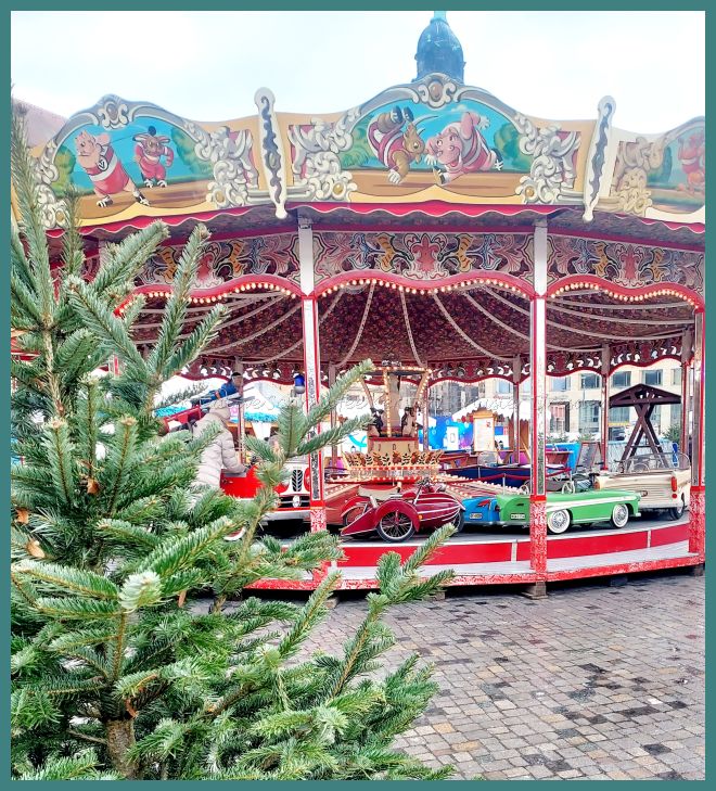 kinderkarussell winterfest dresden familientag beim winterevent in dresdens city